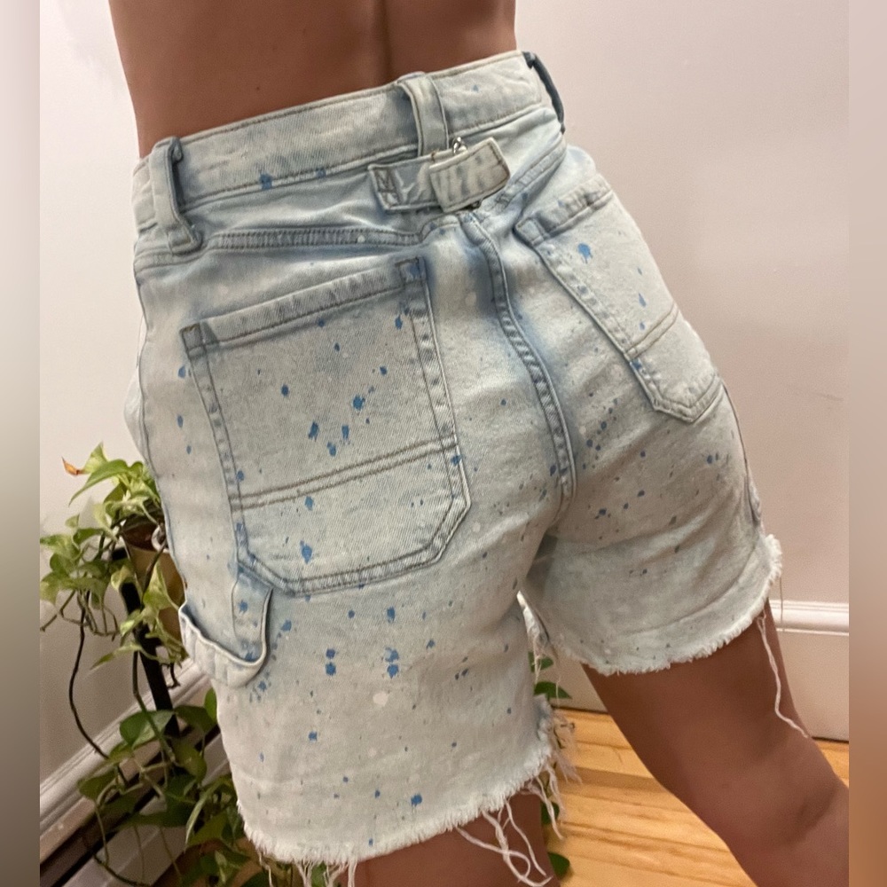 HIGH WAISTED CARGO SHORTS